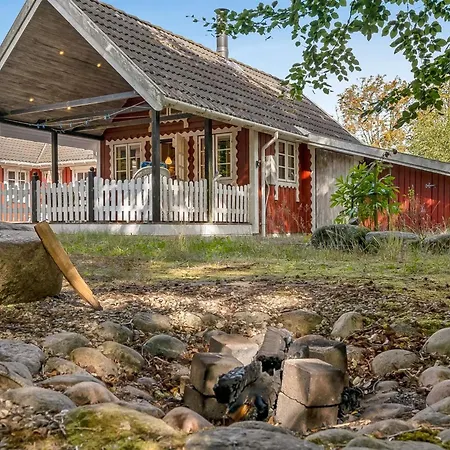 Stig - 1km From The Sea By Interhome